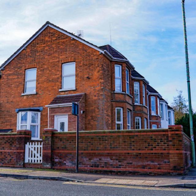 Bedford Rd Apartment Ideal For Hospital & Town Centre Kempston Luaran gambar