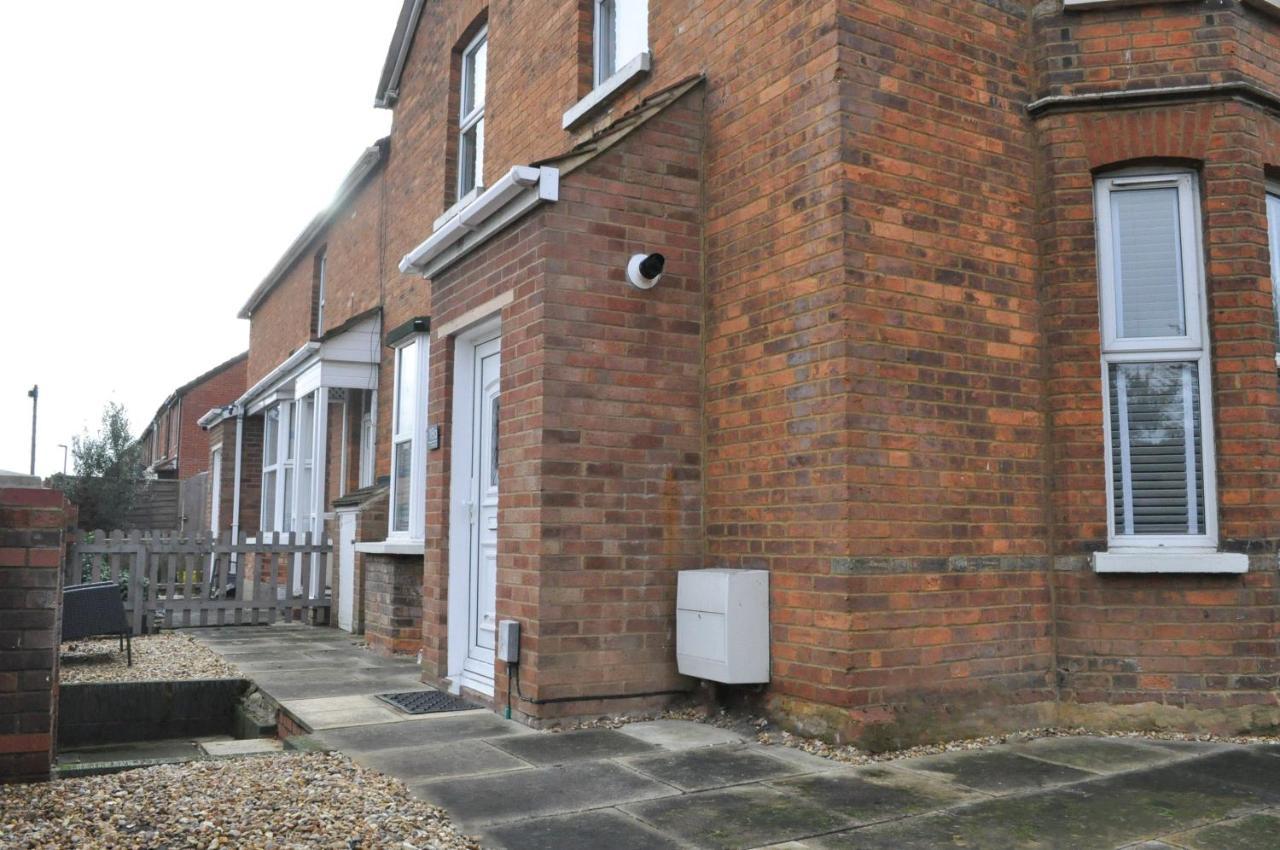 Bedford Rd Apartment Ideal For Hospital & Town Centre Kempston Luaran gambar